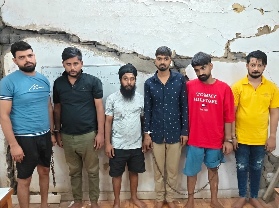 दुर्ग पुलिस की बड़ी कार्रवाई — 25 लाख का चिट्टा बरामद, 6 तस्कर सलाखों के पीछे